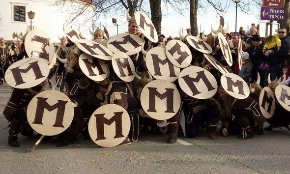 Фоторепортаж: 57 международный karnevalfest в Птуе.